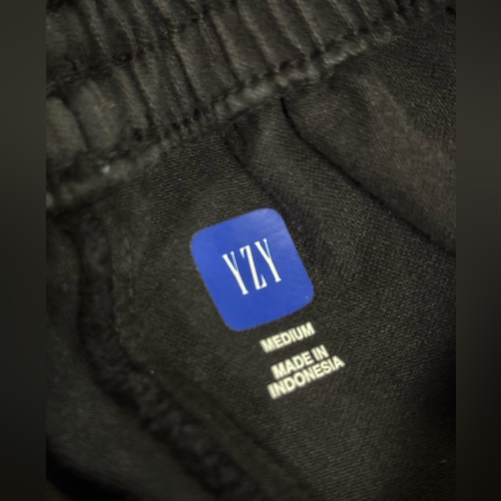 YEEZY X GAP SATEEN UNRELEASED CARGO PANT BLACK - Picture 7 of 12